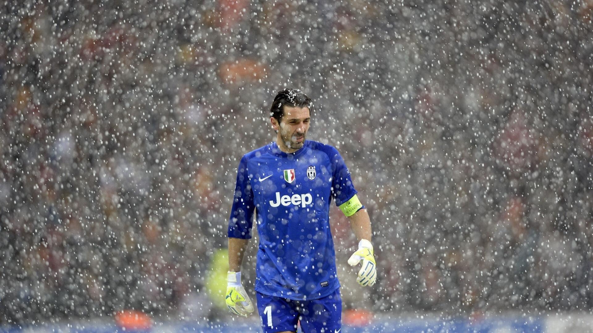 詹姆斯率队逆转取胜,湖人季后赛前景光明